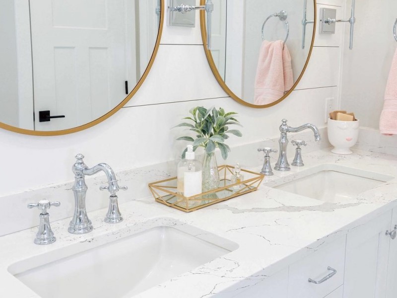 Statuario-Extra-Sink-bathroom